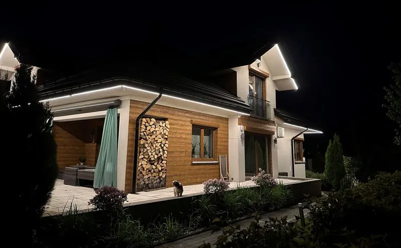 Oświetlenie zewnętrzne domu