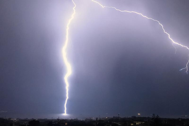 Sprzęt do fotografii burzowej